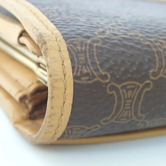 Authentic CELINE Macadam Wallets leather Women [Used] - Picture 15 of 15